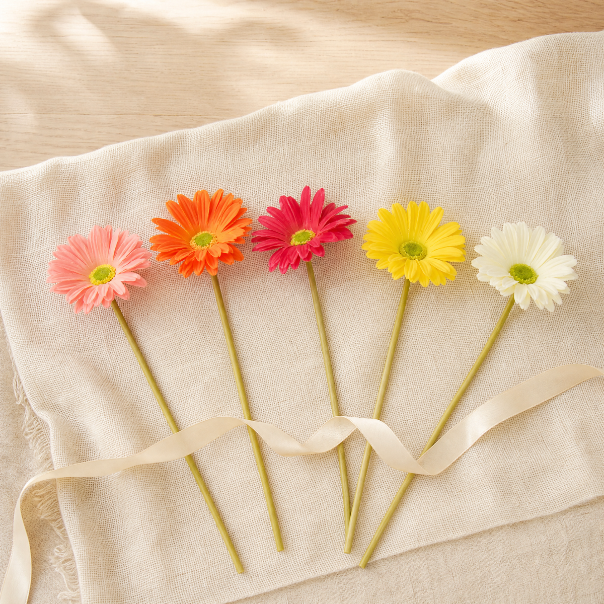 Faux Gerbera Stem – PU Artificial Flower for Home, Wedding and Desk Decor