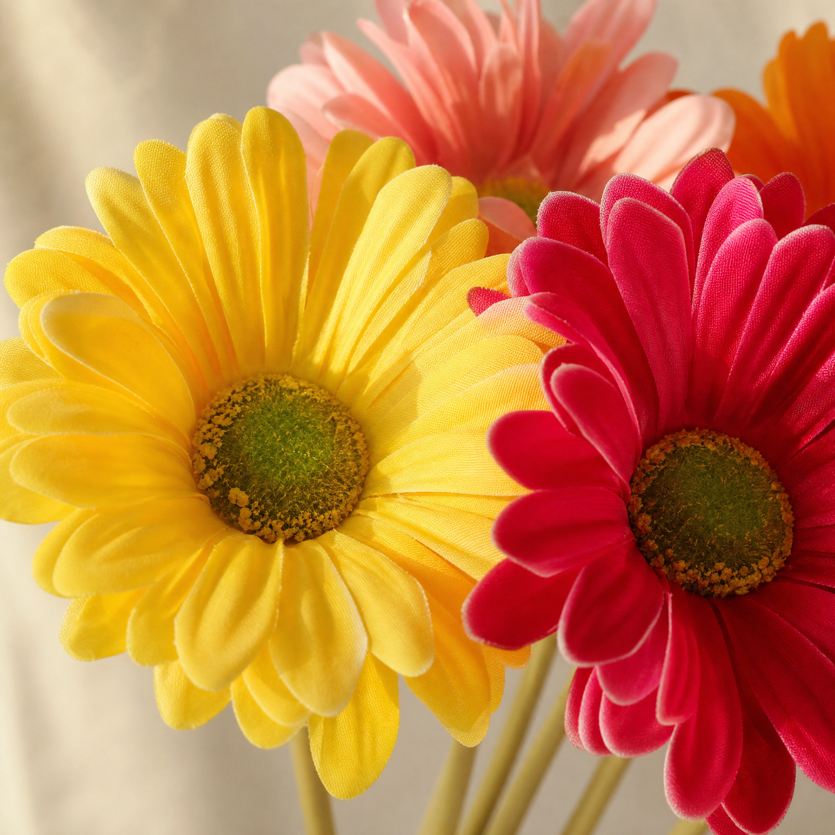 Artificial Gerbera Daisy Stems  – Faux PU Flowers for Wedding Home Office Decor