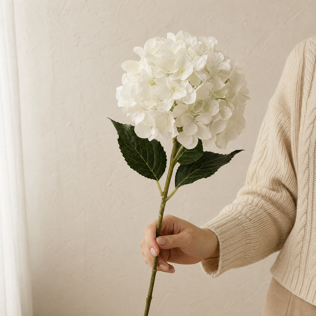 Silk Hydrangea Stem – Faux Floral for Home Decor, Vase, Wedding Arrangement